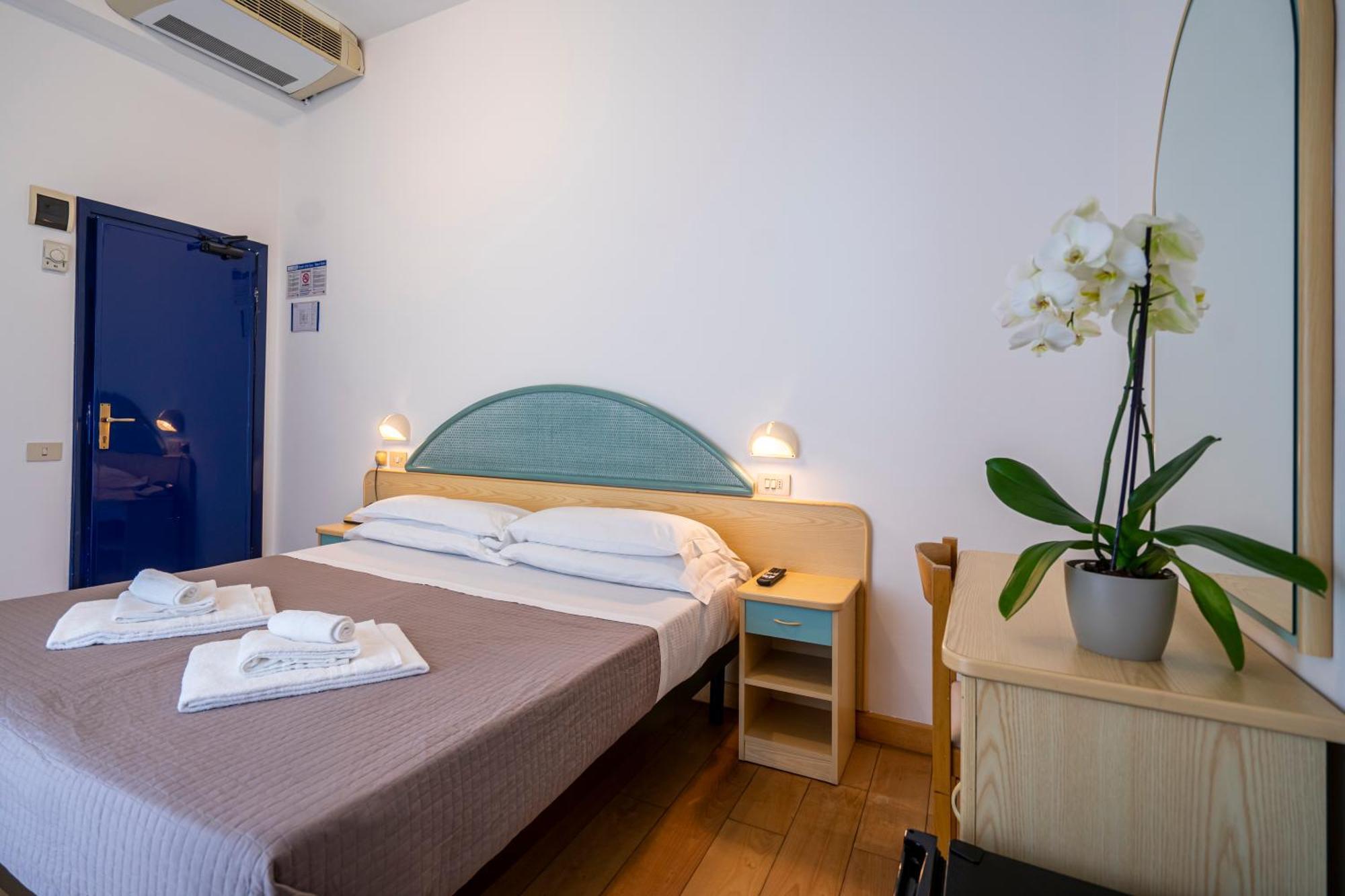 Hotel Bianca Vela Rimini Room photo